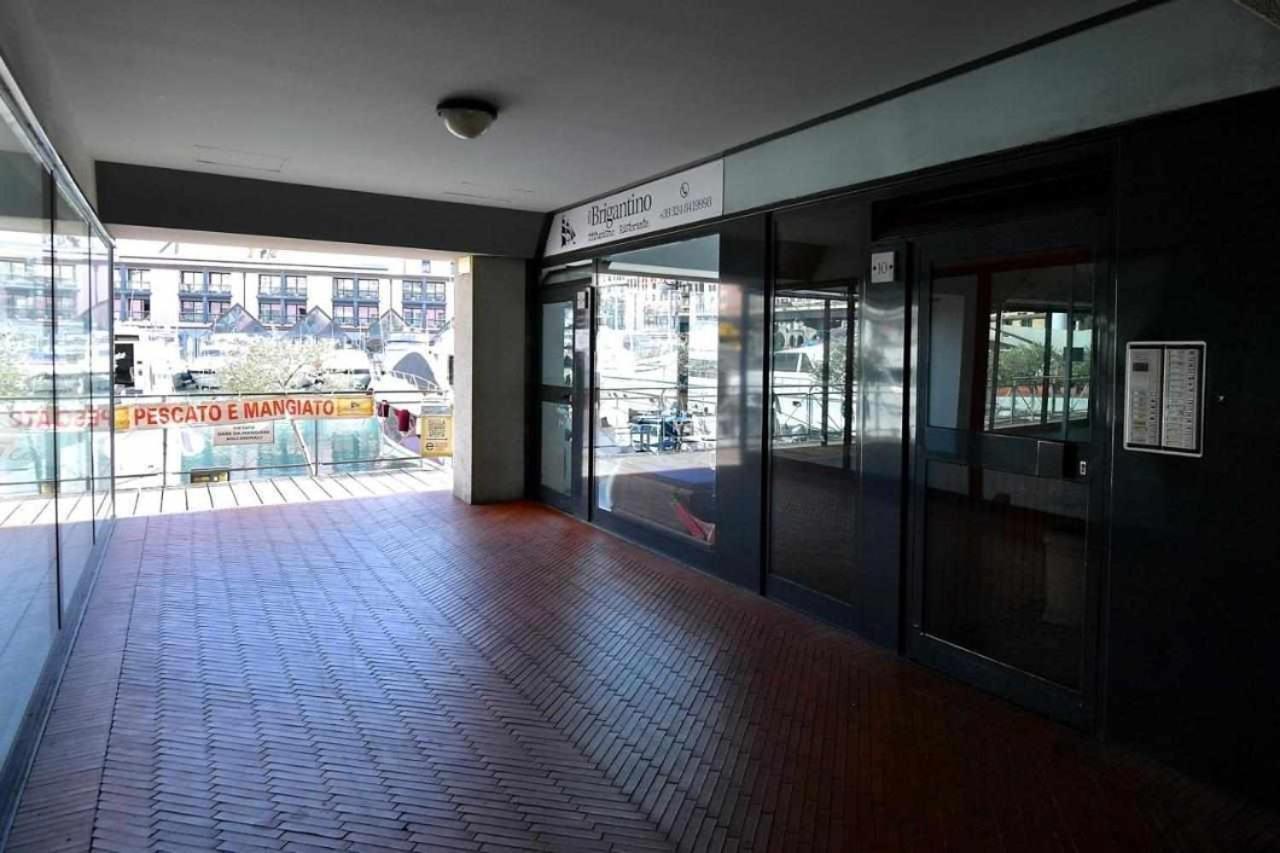 H2Ome Ponte Morosini Vicinissimo All'Acquario Genoa Luaran gambar